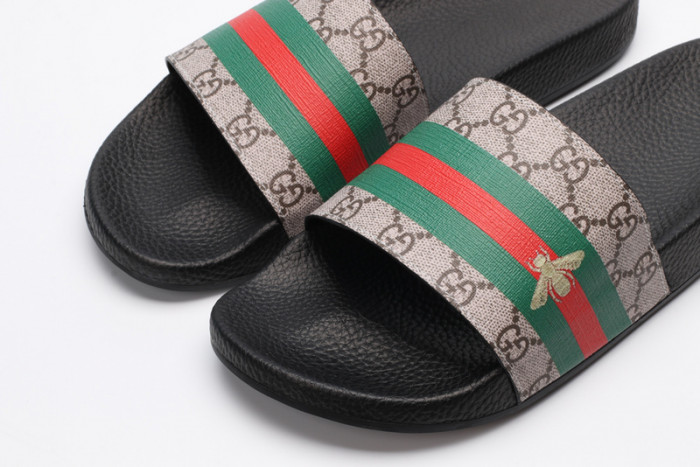 Gu66 SLIPPERS