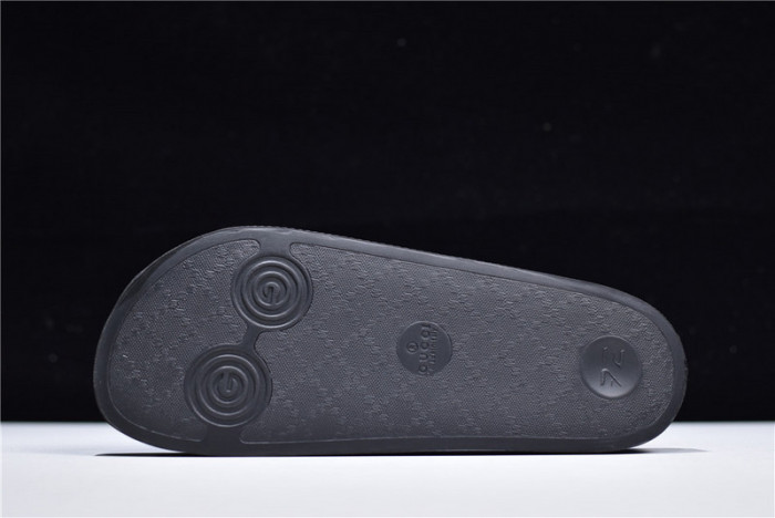 Gu66 SLIPPERS