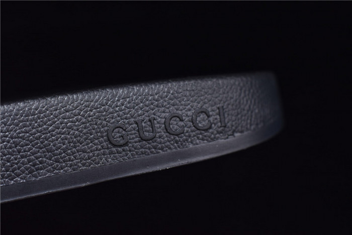 Gu66 SLIPPERS