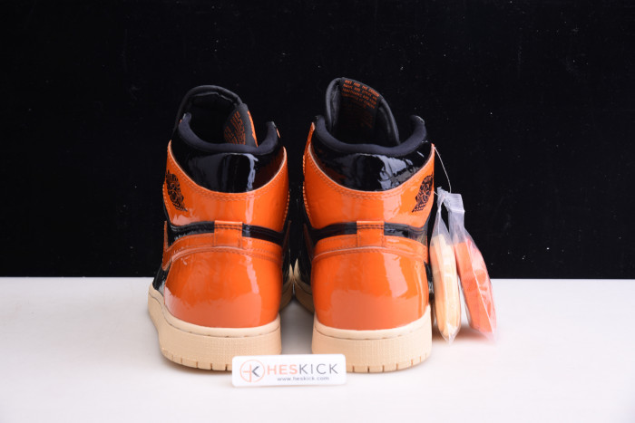Air Jordan 1 Shattered Backboard 3.0 555088-028
