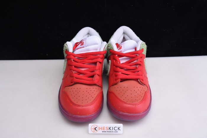Nike SB Dunk low"strawberry cough" CW7093-601