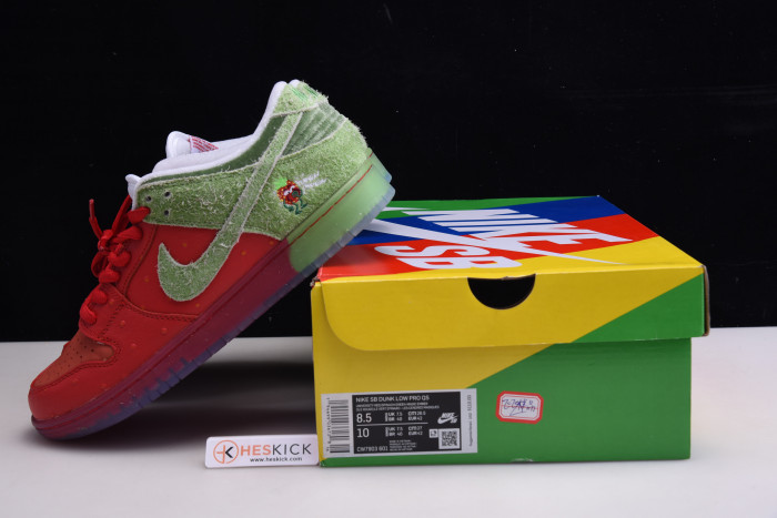 Nike SB Dunk low"strawberry cough" CW7093-601