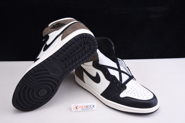 AIR Jordan 1 Retro High Dark Mocha 555088-105