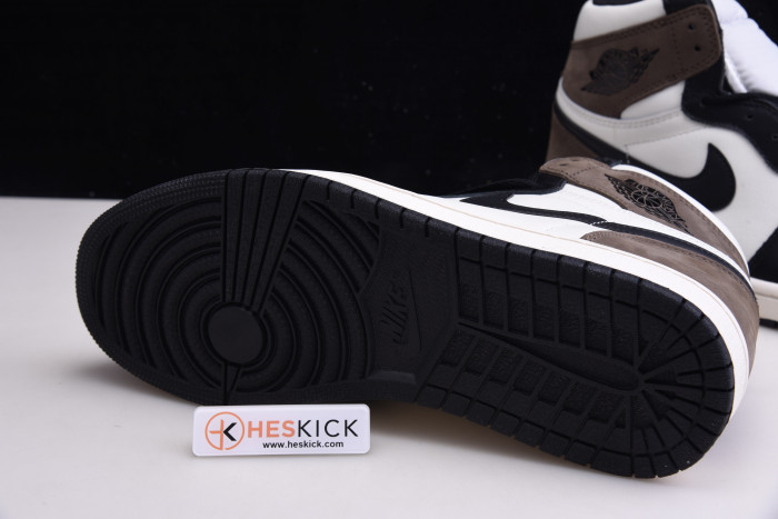 AIR Jordan 1 Retro High Dark Mocha 555088-105