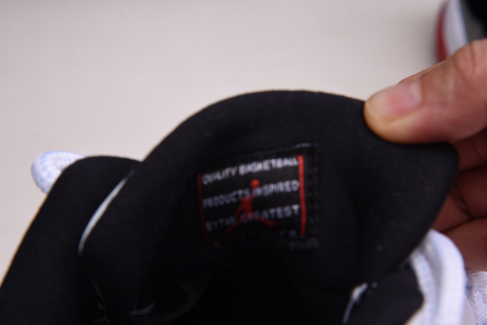 Air Jordan 11 Retro Low Concord Bred AV2187-160