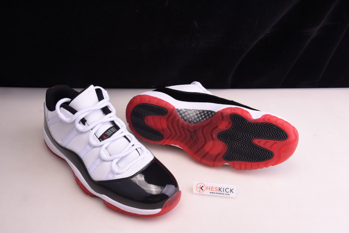 Air Jordan 11 Retro Low Concord Bred AV2187-160