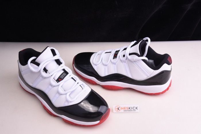 Air Jordan 11 Retro Low Concord Bred AV2187-160