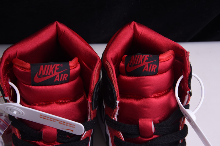 Air Jordan 1 Retro High Satin Snake Chicago CD0461-601