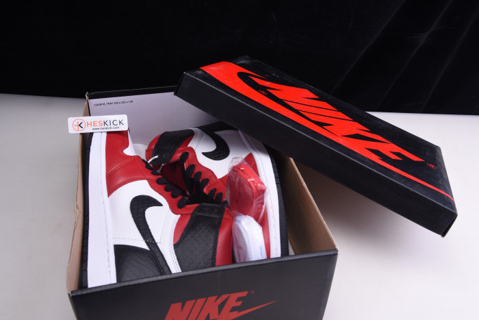Air Jordan 1 Retro High Satin Snake Chicago CD0461-601