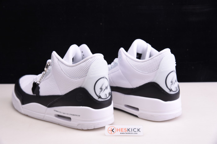 Air Jordan 3 fragment DA3595-100