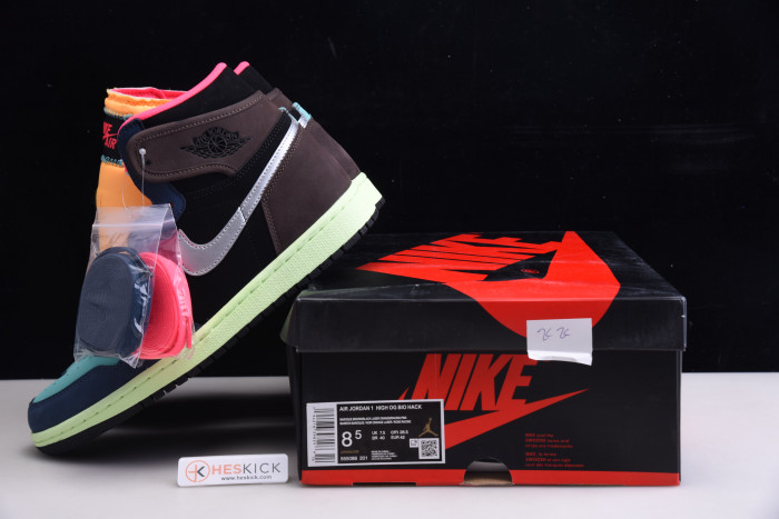 Air Jordan 1 Retro High Tokyo Bio Hack 555088-201