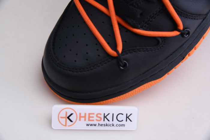 OFW x Nike Dunk Low CT0856-005