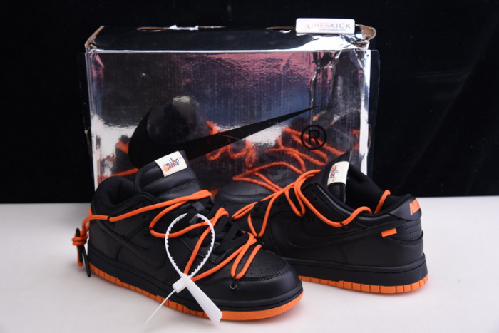 OFW x Nike Dunk Low CT0856-005