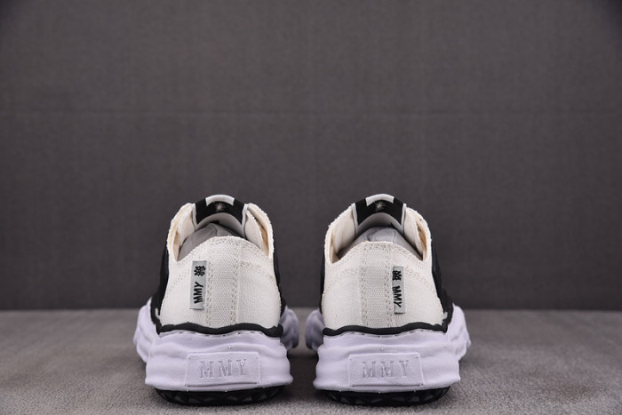 AM1R1 MIHARA YASUHIRO SNEAKER