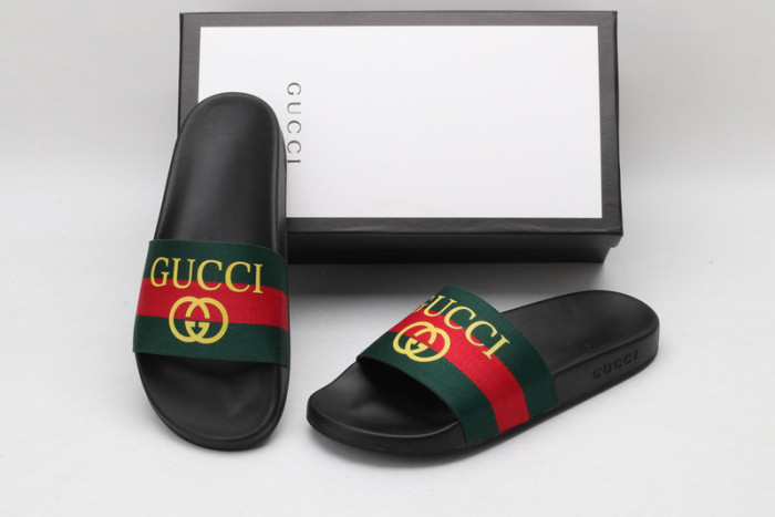 Gu66 SLIPPERS