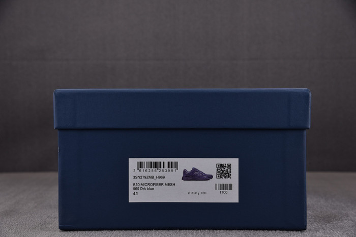 D10R B30 SNEAKER