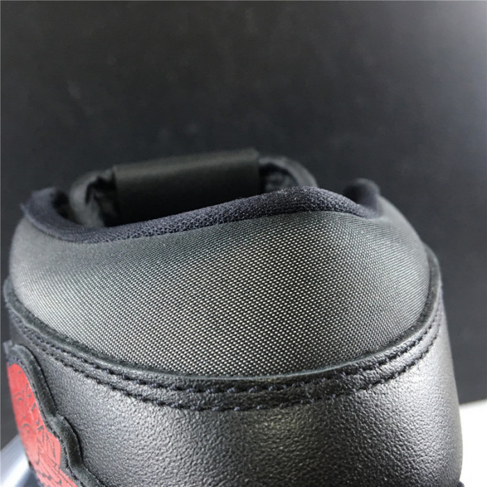 Air Jordan 1 Black Satin Gym Red 555088-060