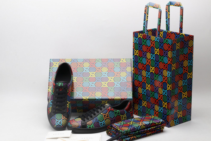 Gu66 Ace Embroidered Low-Top Sneaker 610085 H2020 1110