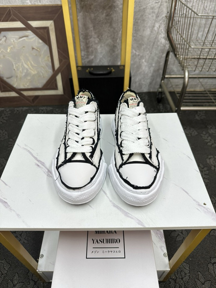 MAISON MIHARA YASUHIRO SNEAKER