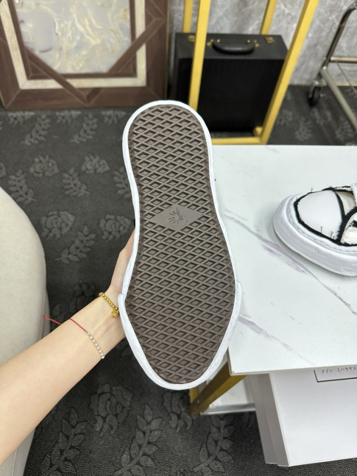 MAISON MIHARA YASUHIRO SNEAKER