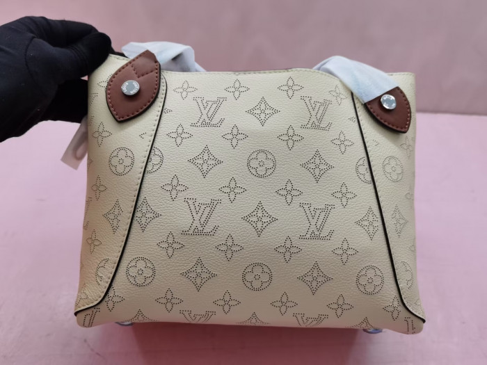 Lou1su1tt BAG