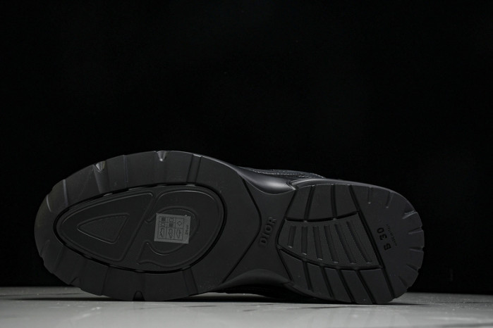 D10R B30 SNEAKER