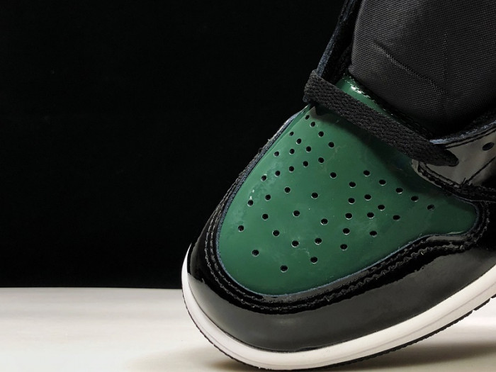 SoleFly x Air Jordan 1 Retro High OG