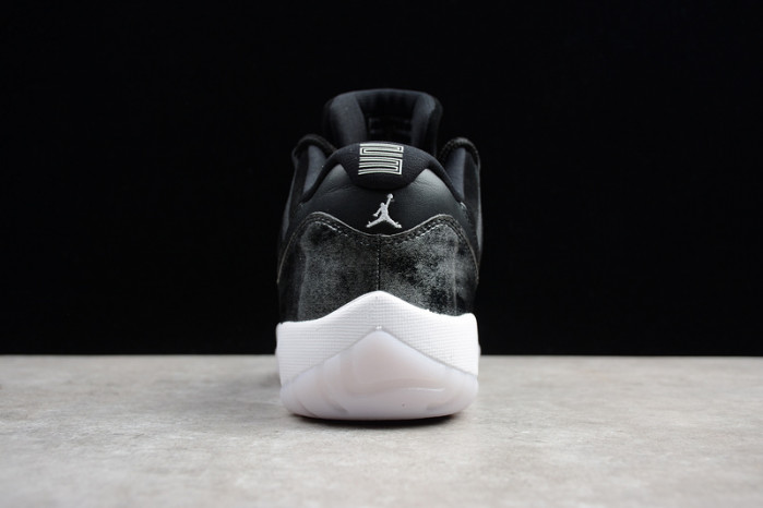 Jordan 11 Retro Low Barons 528895-010