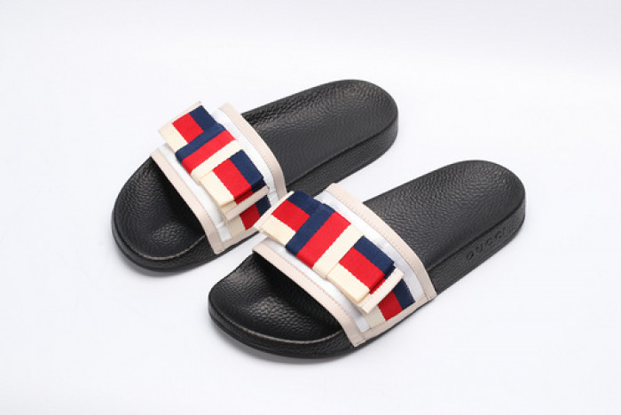 Gu66 SLIPPERS