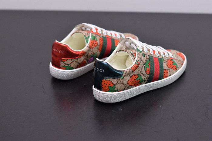 Gu66 Ace Embroidered Low-Top Sneaker 431920 DOPEO 9064