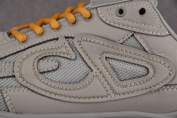 D10R B30 SNEAKER