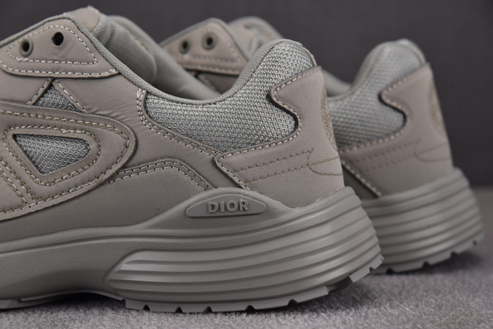 D10R B30 SNEAKER