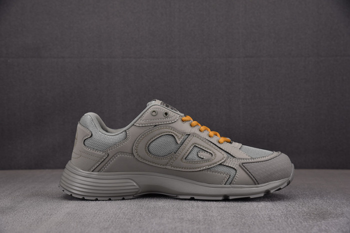 D10R B30 SNEAKER
